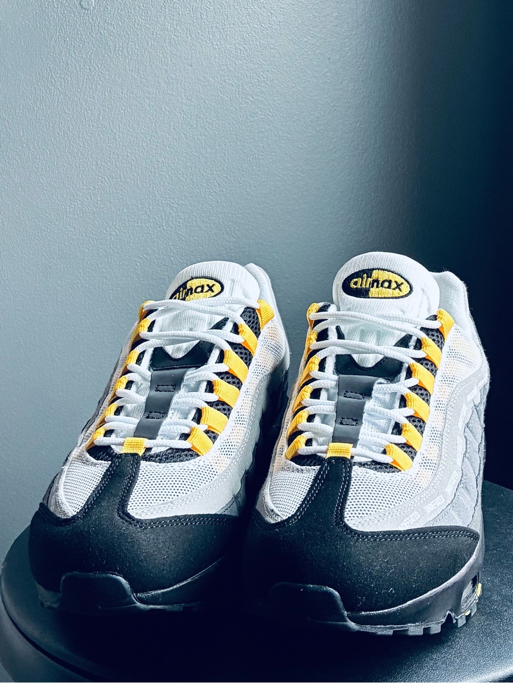 Nike Air Max Men’s White, Black & Yellow Low-Top Sneakers